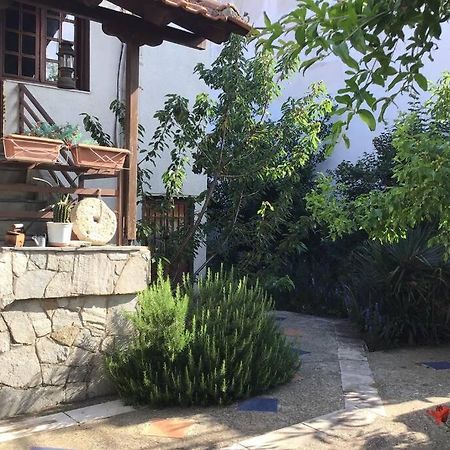 John Actors Home Kavála Luaran gambar