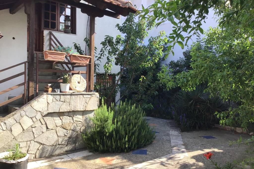 John Actors Home Kavála Luaran gambar
